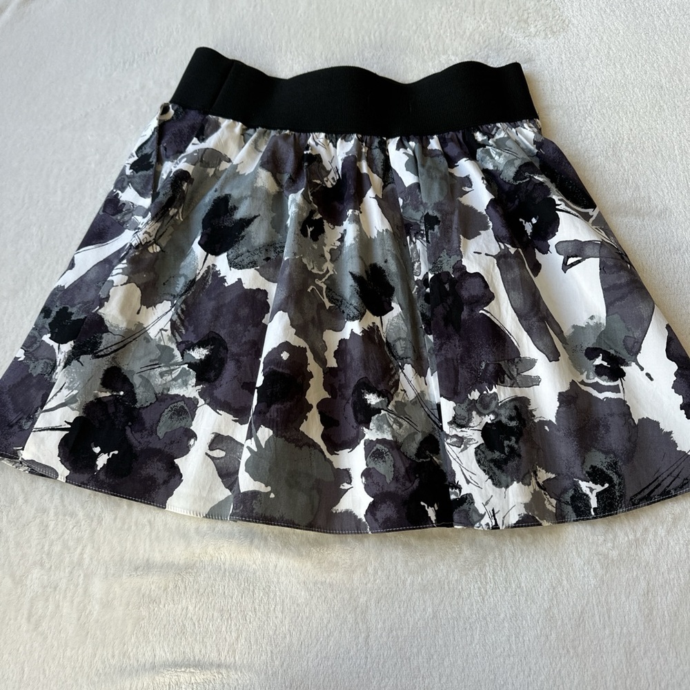 Express Design Studio skirt - Picture 7 of 7